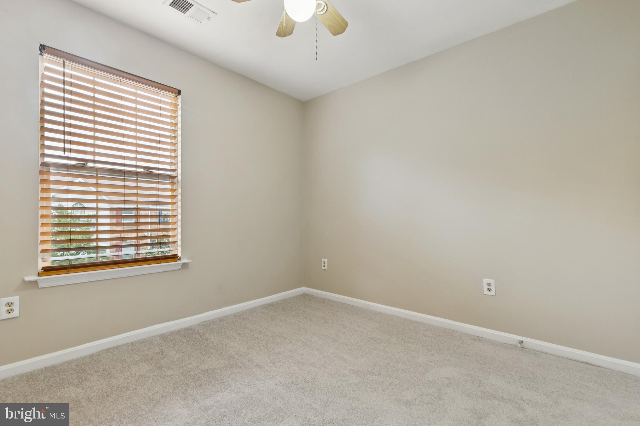 RUSSETT - Residential