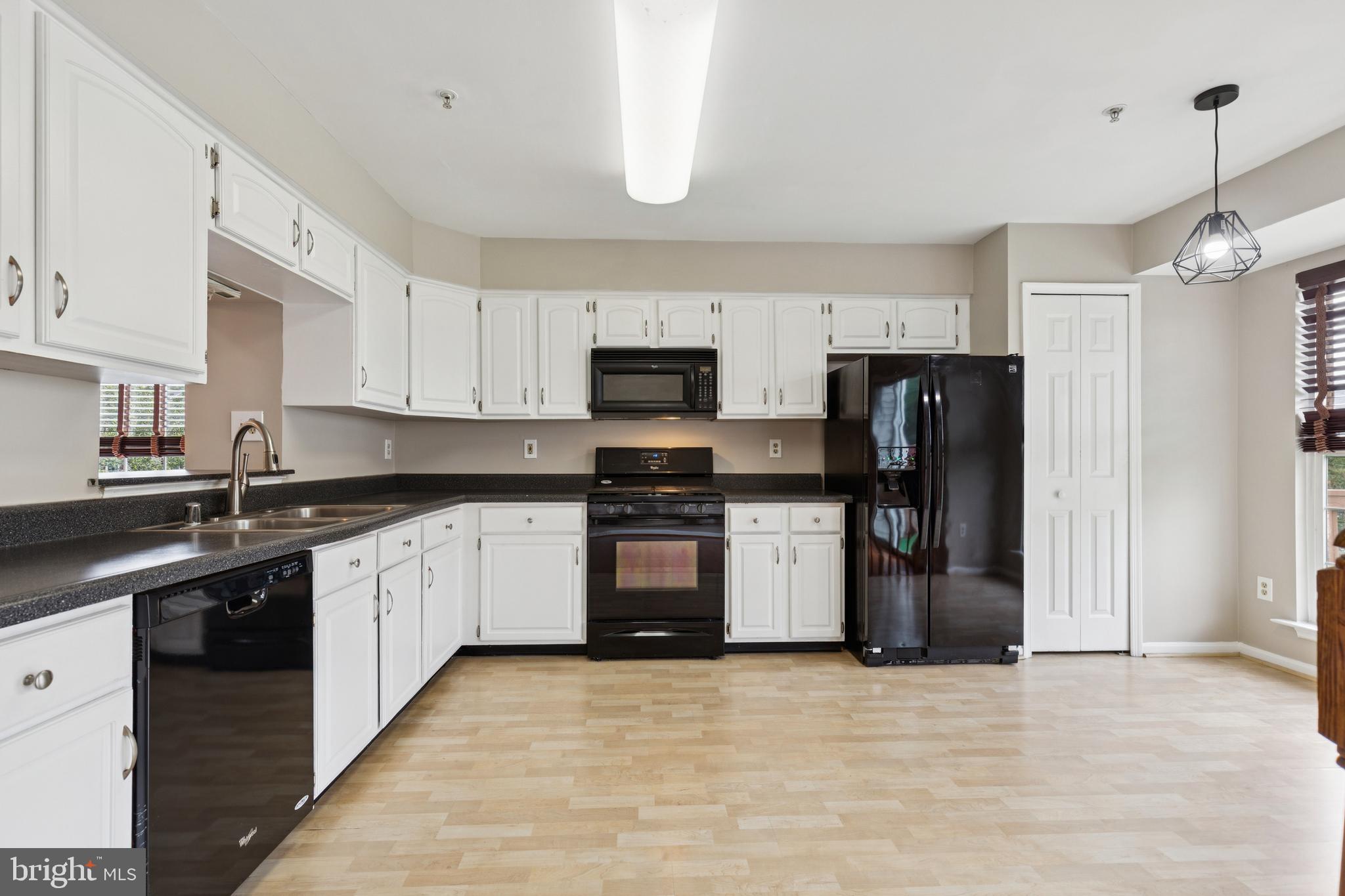 RUSSETT - Residential