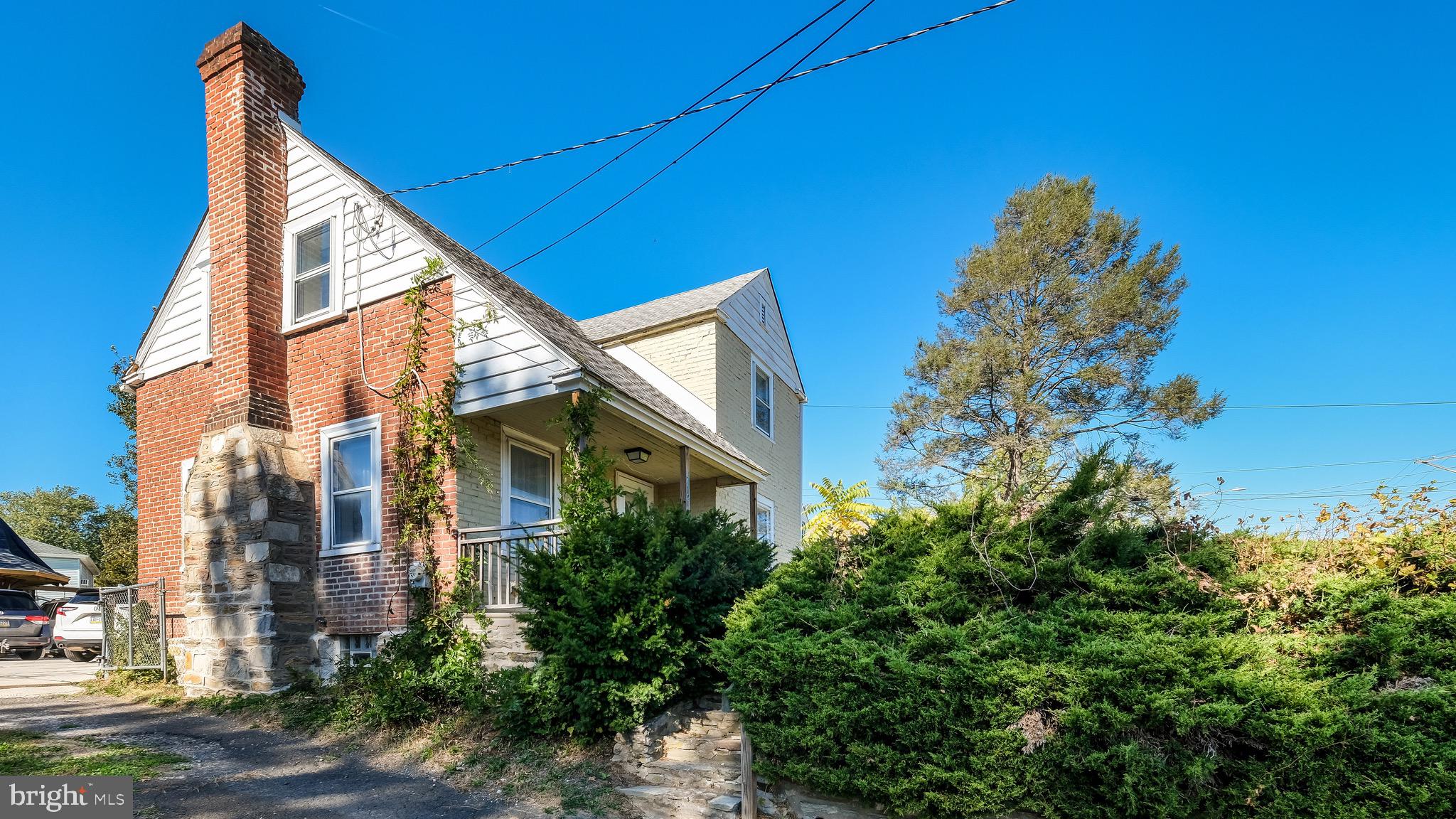 UPLAND VIL - Residential