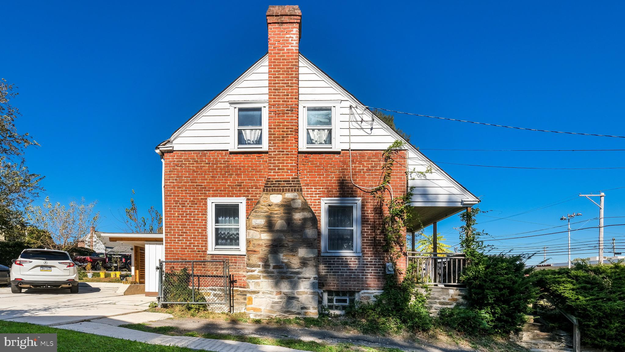 UPLAND VIL - Residential