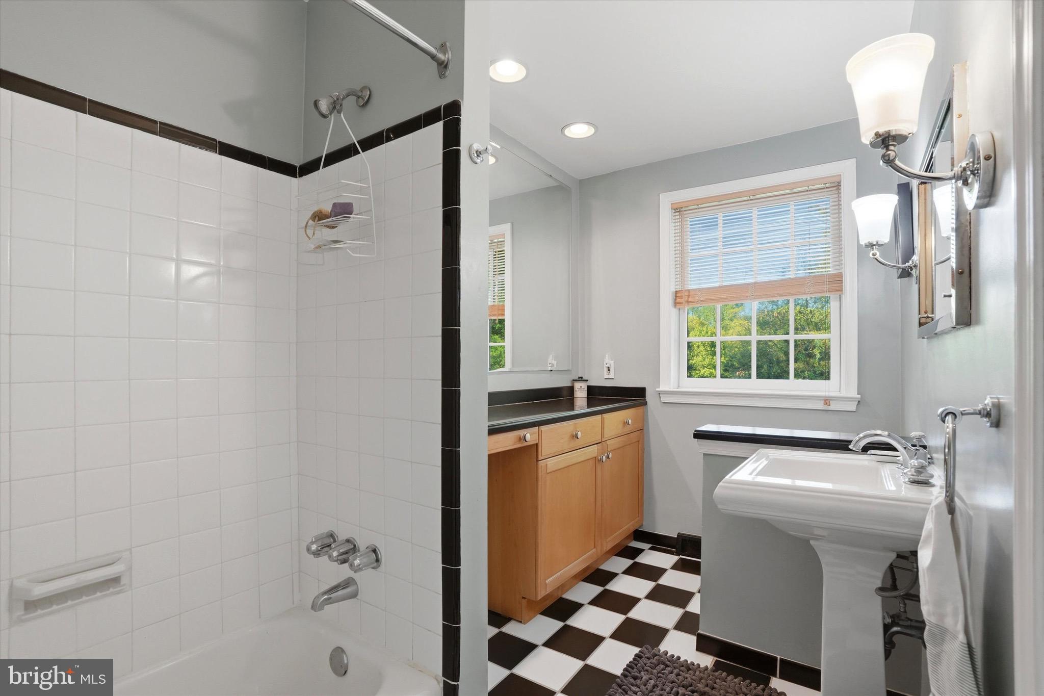 WYNDMOOR - Residential