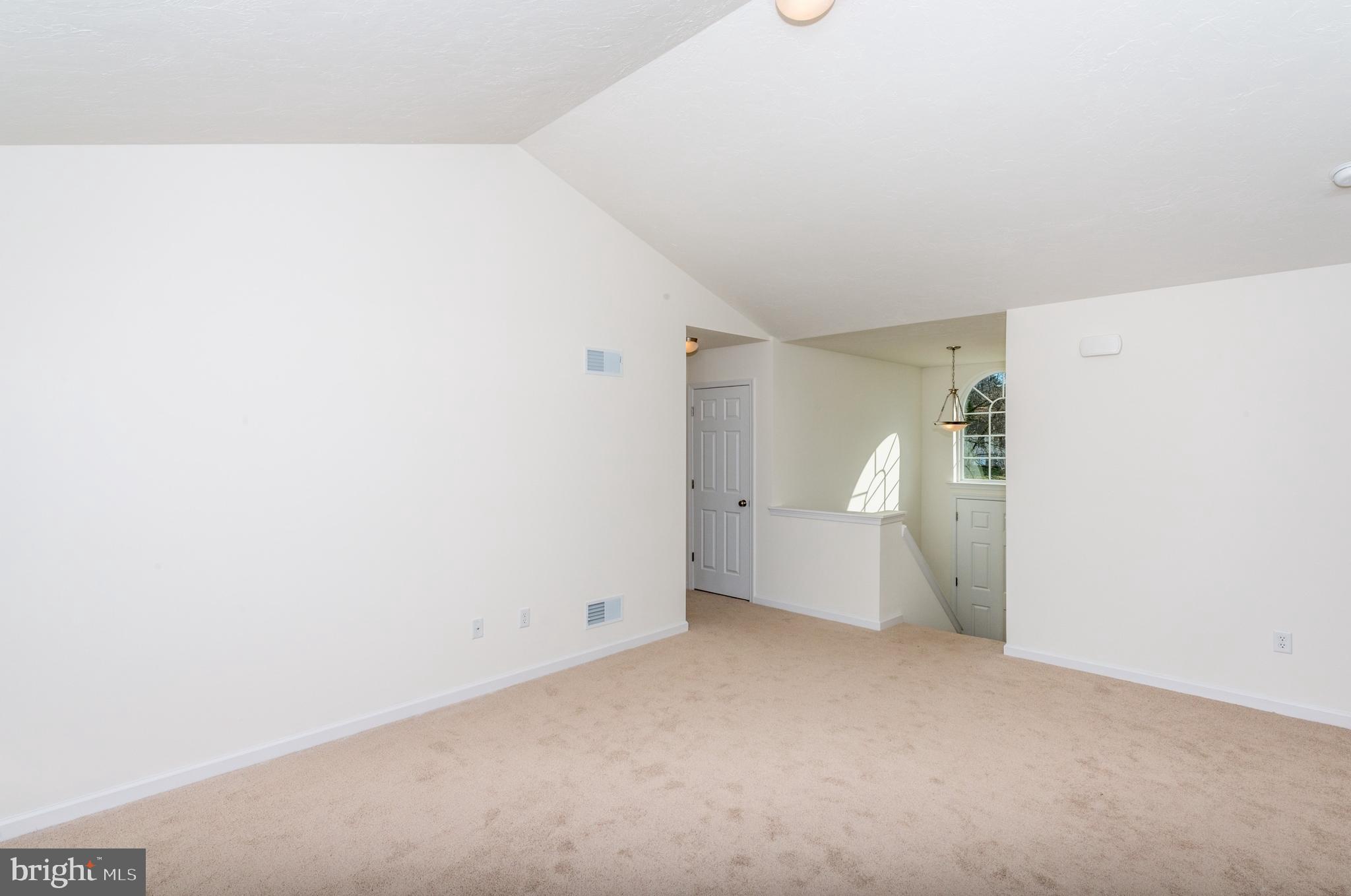 KINGS COURT AT BROWNSTONE - Residential