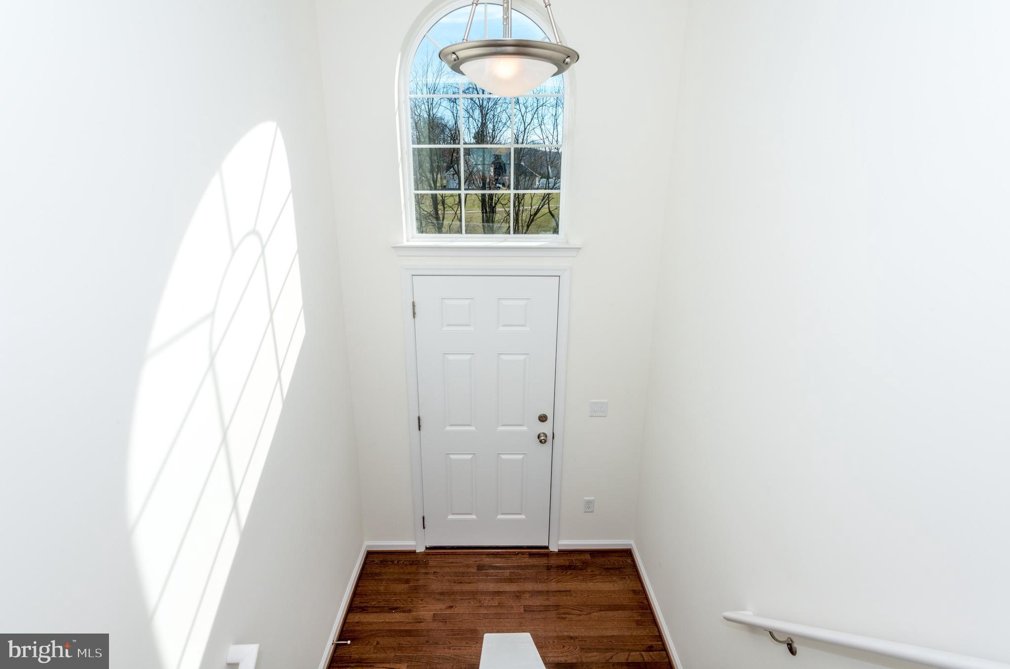 KINGS COURT AT BROWNSTONE - Residential