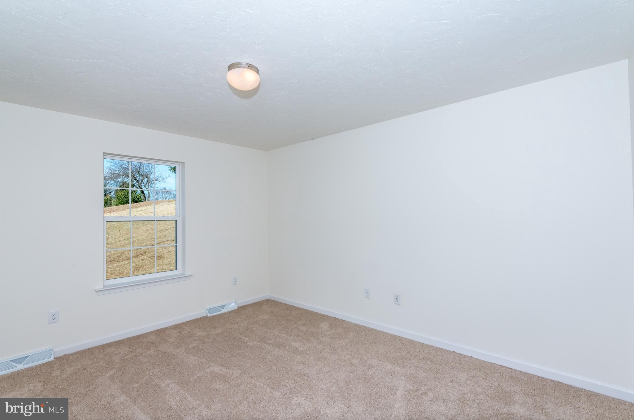 KINGS COURT AT BROWNSTONE - Residential