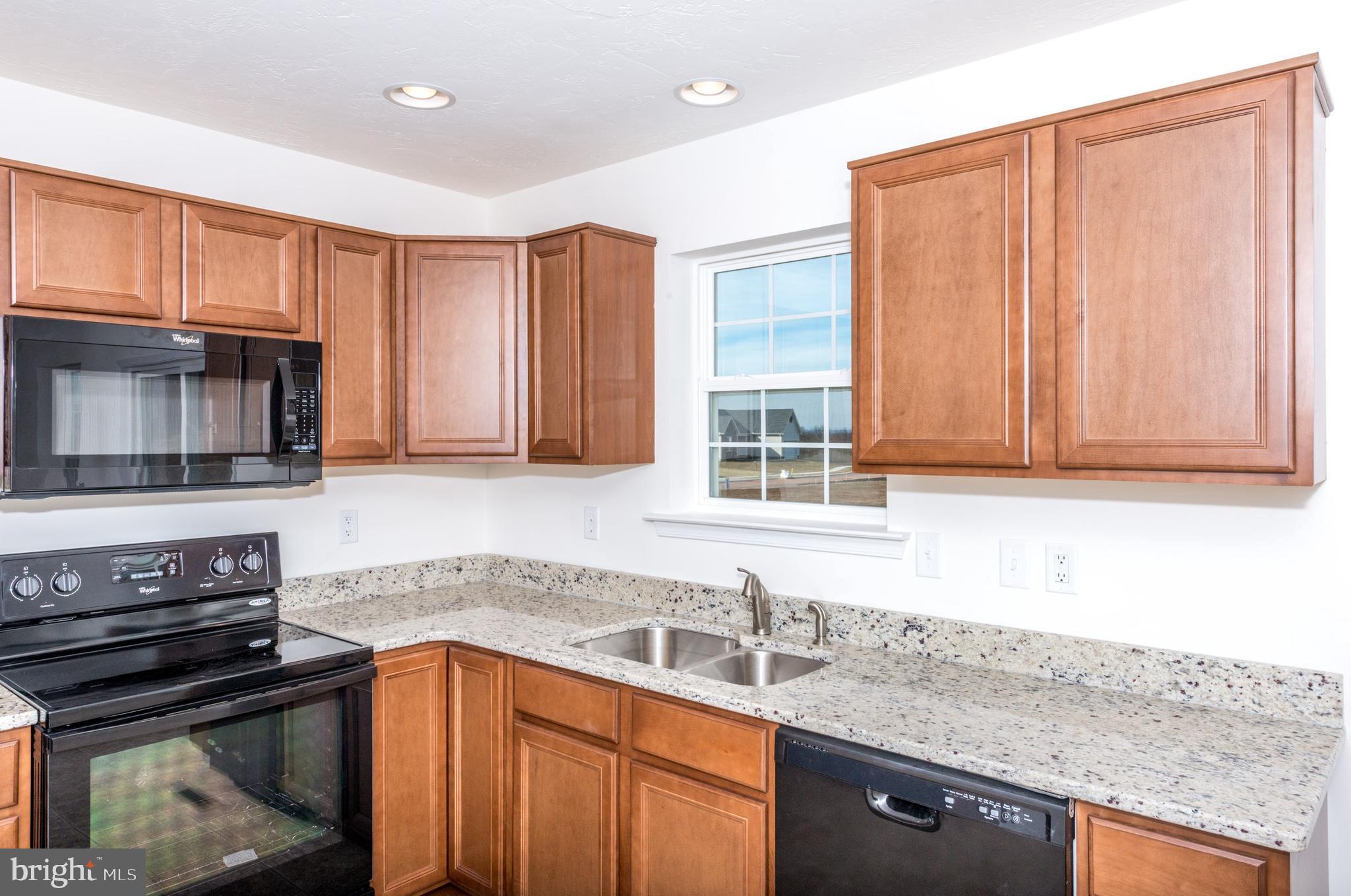 KINGS COURT AT BROWNSTONE - Residential