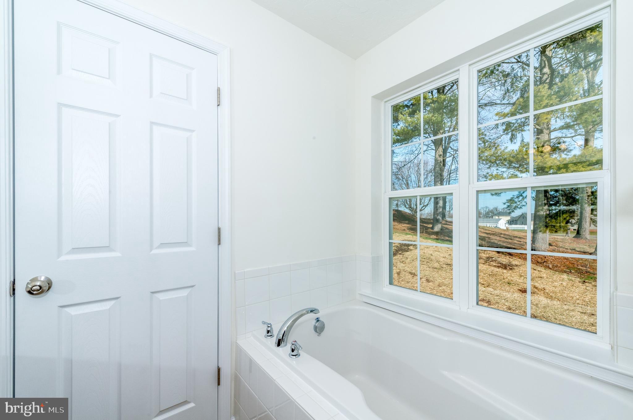 KINGS COURT AT BROWNSTONE - Residential