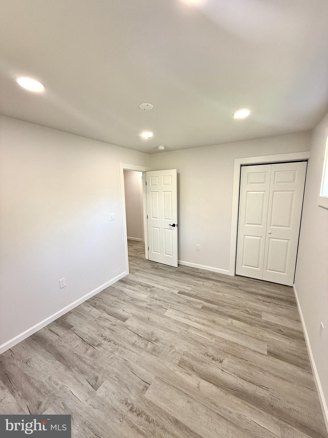 FOREST KNOLLS - Residential
