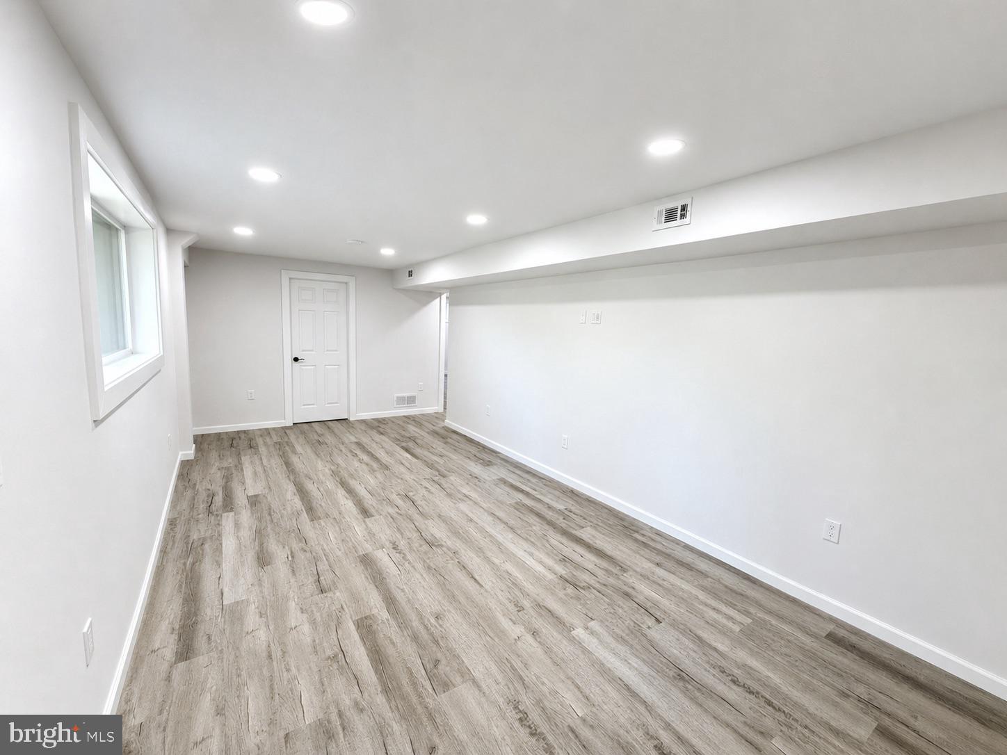 FOREST KNOLLS - Residential