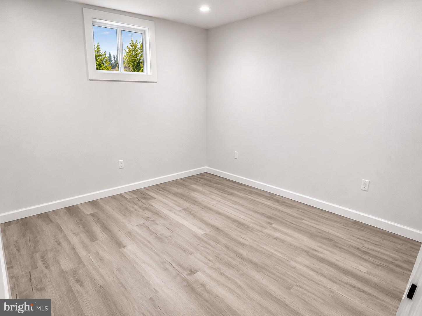 FOREST KNOLLS - Residential
