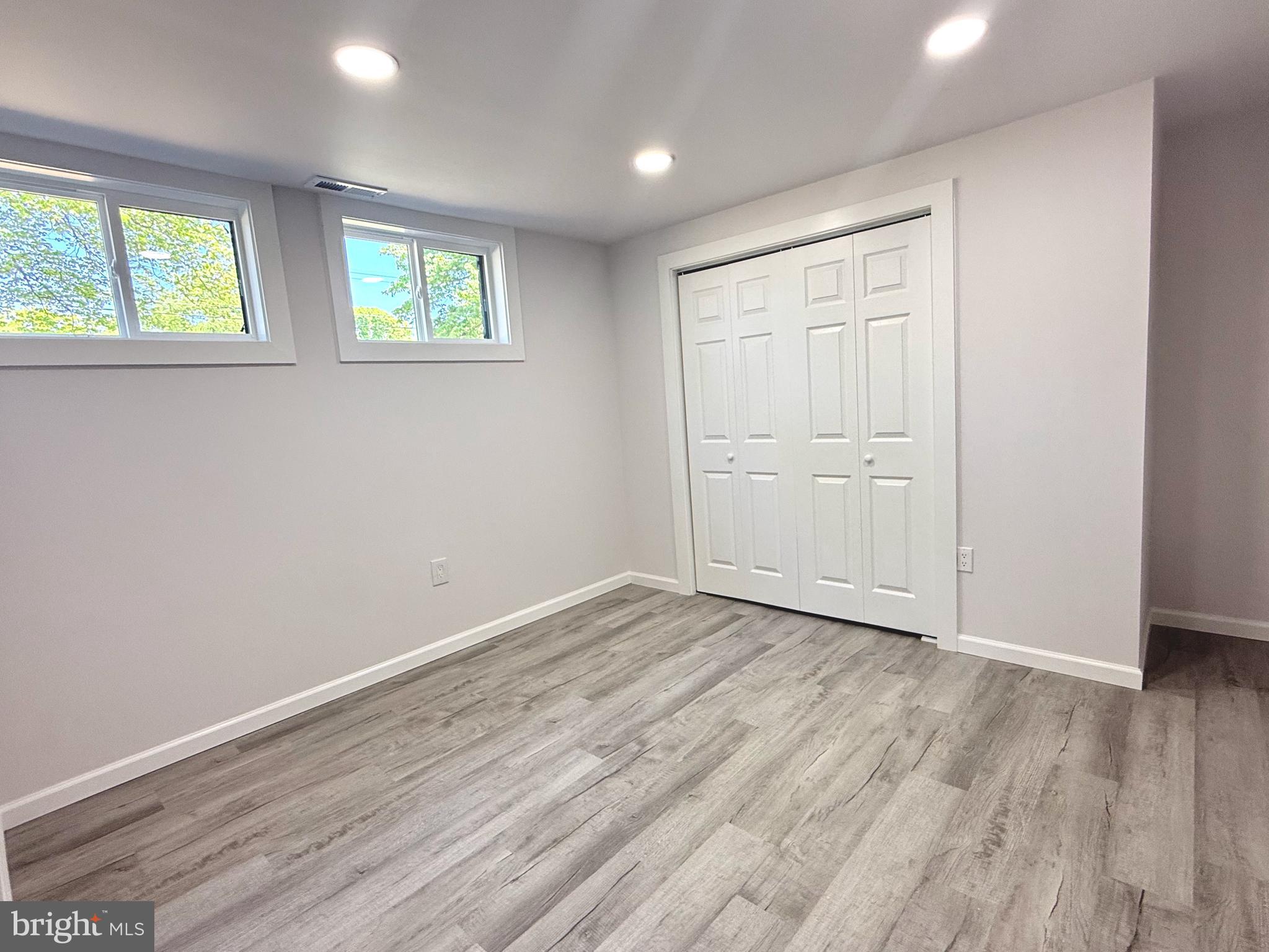 FOREST KNOLLS - Residential