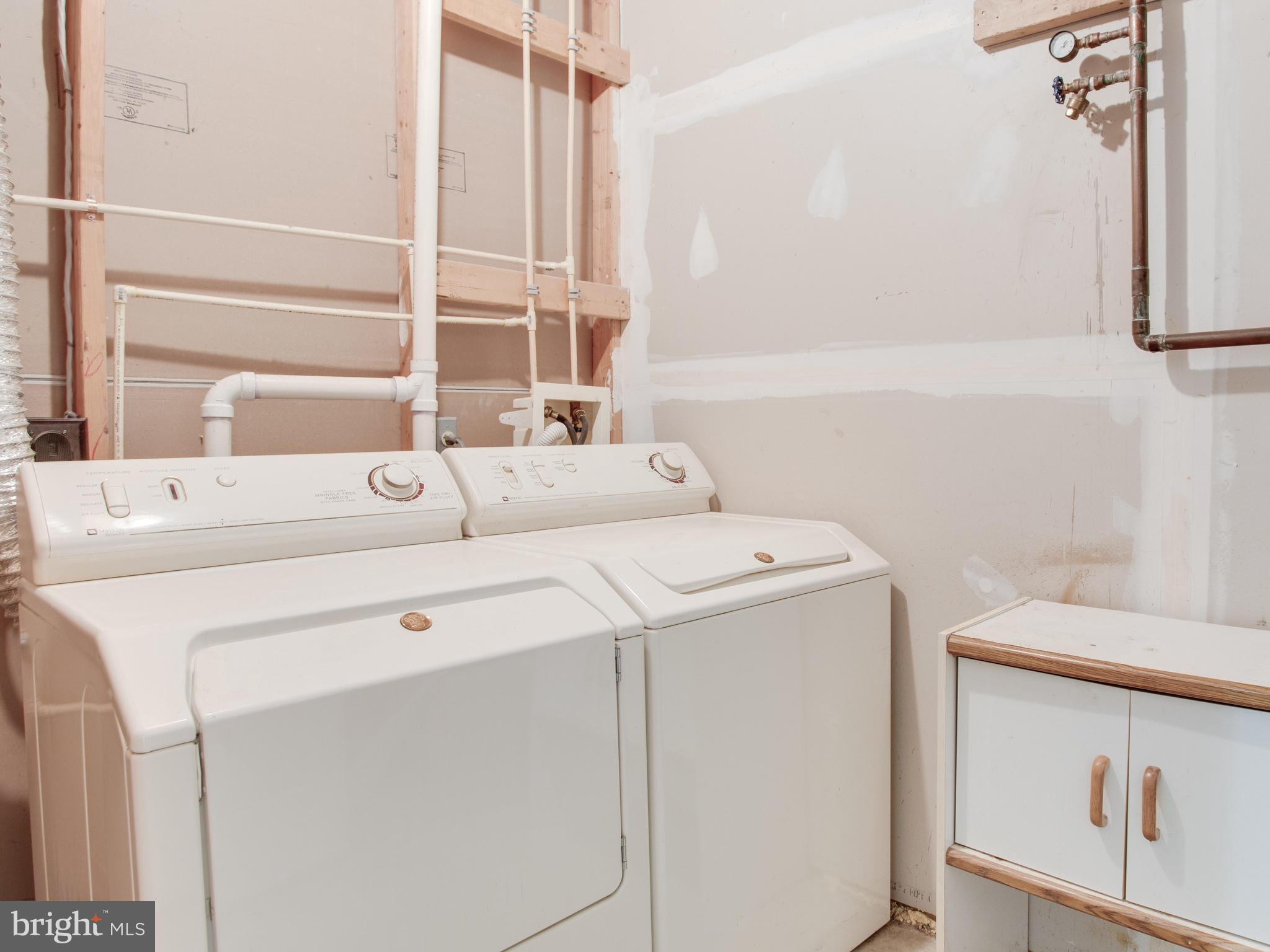 CLINTON DALE TOWNHOUSES - Residential