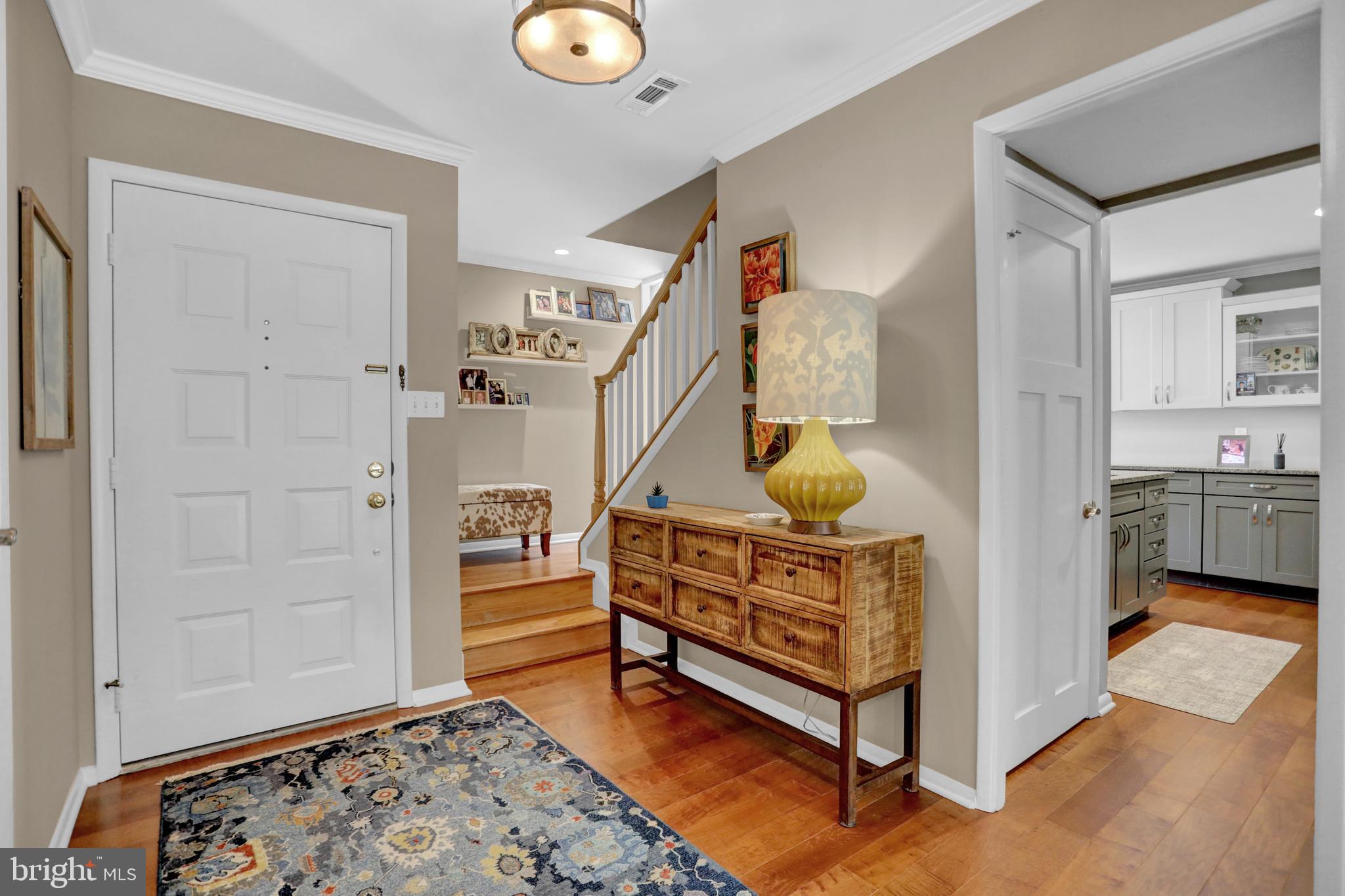 9 WIMPOLE COURT B