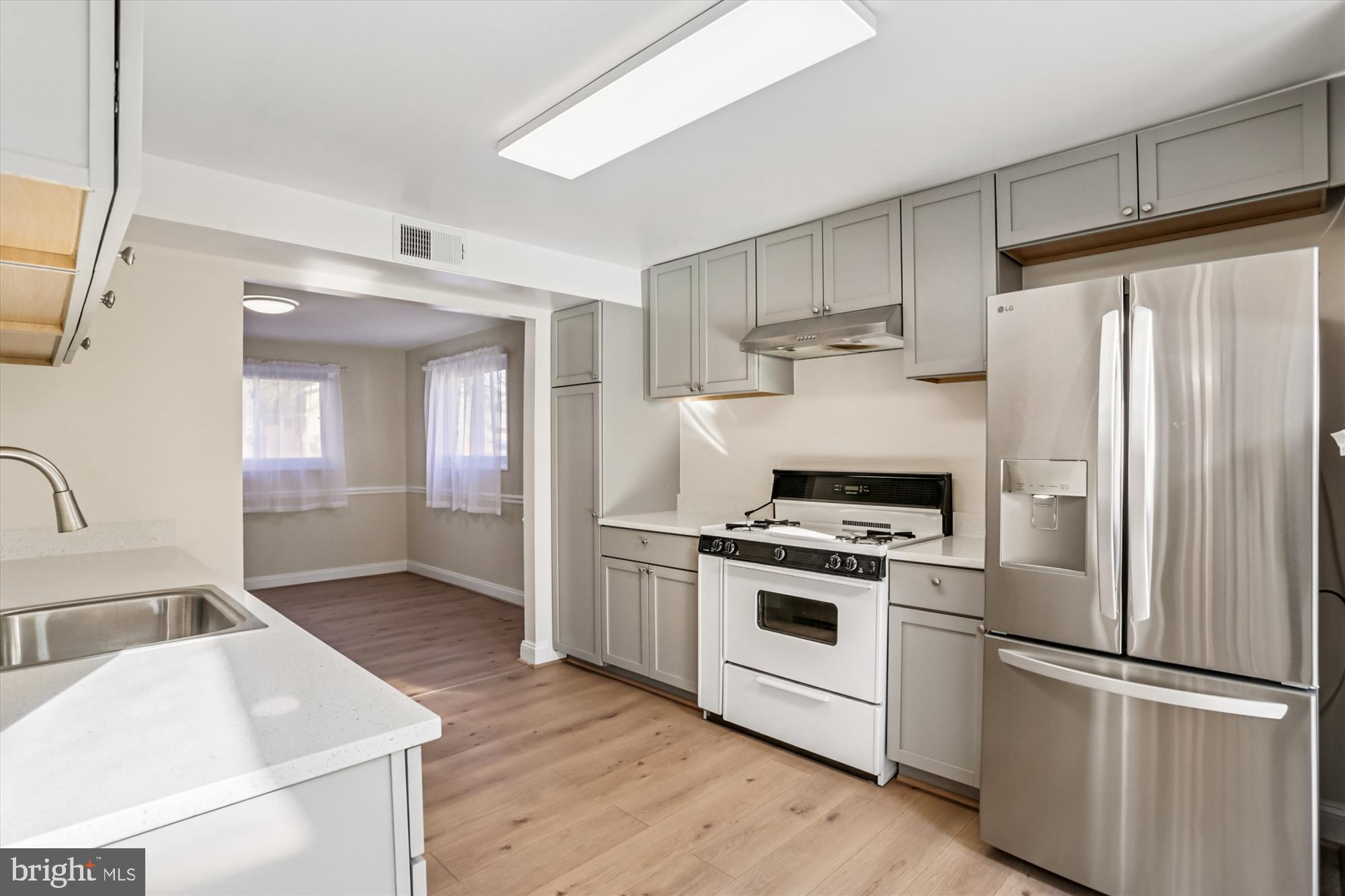 GARRETT FOREST - Residential Lease