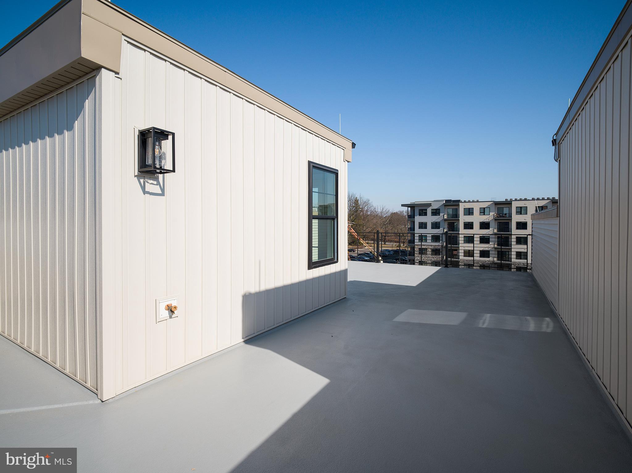 NEWTOWN WALK AT ELLIS PRESERVE - Residential