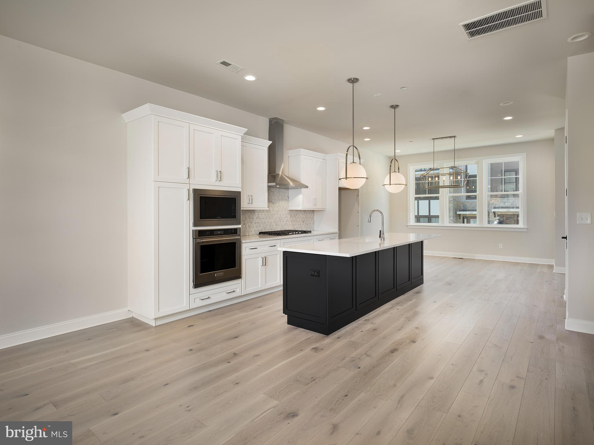 NEWTOWN WALK AT ELLIS PRESERVE - Residential