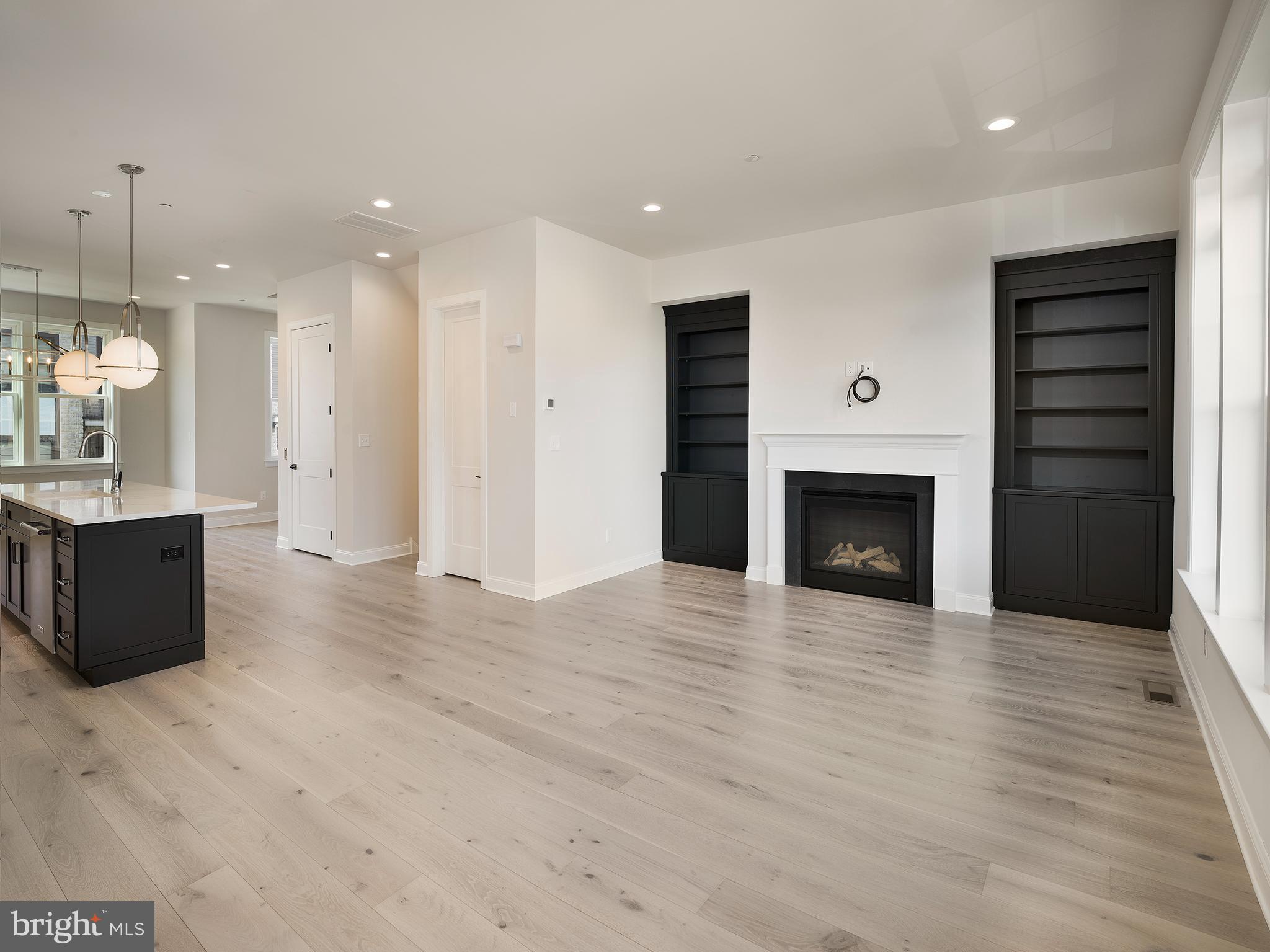 NEWTOWN WALK AT ELLIS PRESERVE - Residential