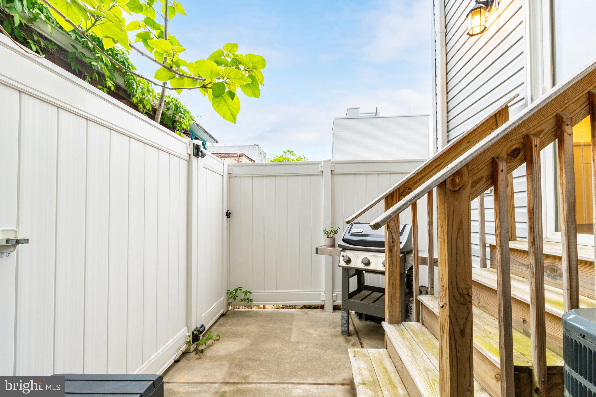 NORRIS SQUARE - Residential