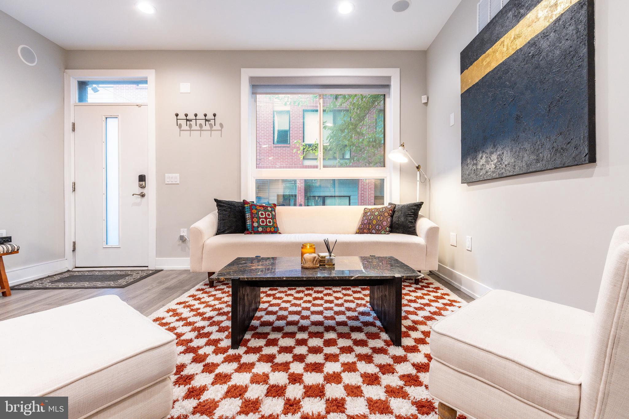 NORRIS SQUARE - Residential