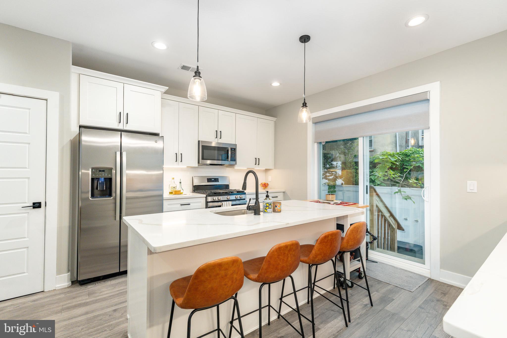 NORRIS SQUARE - Residential