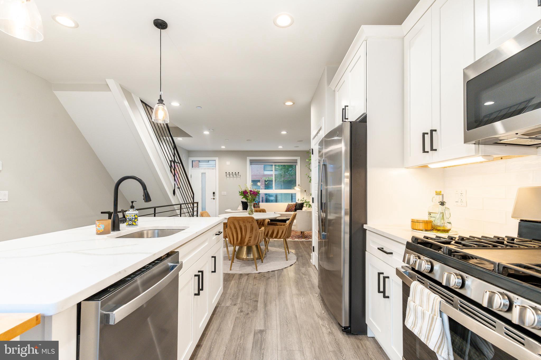 NORRIS SQUARE - Residential