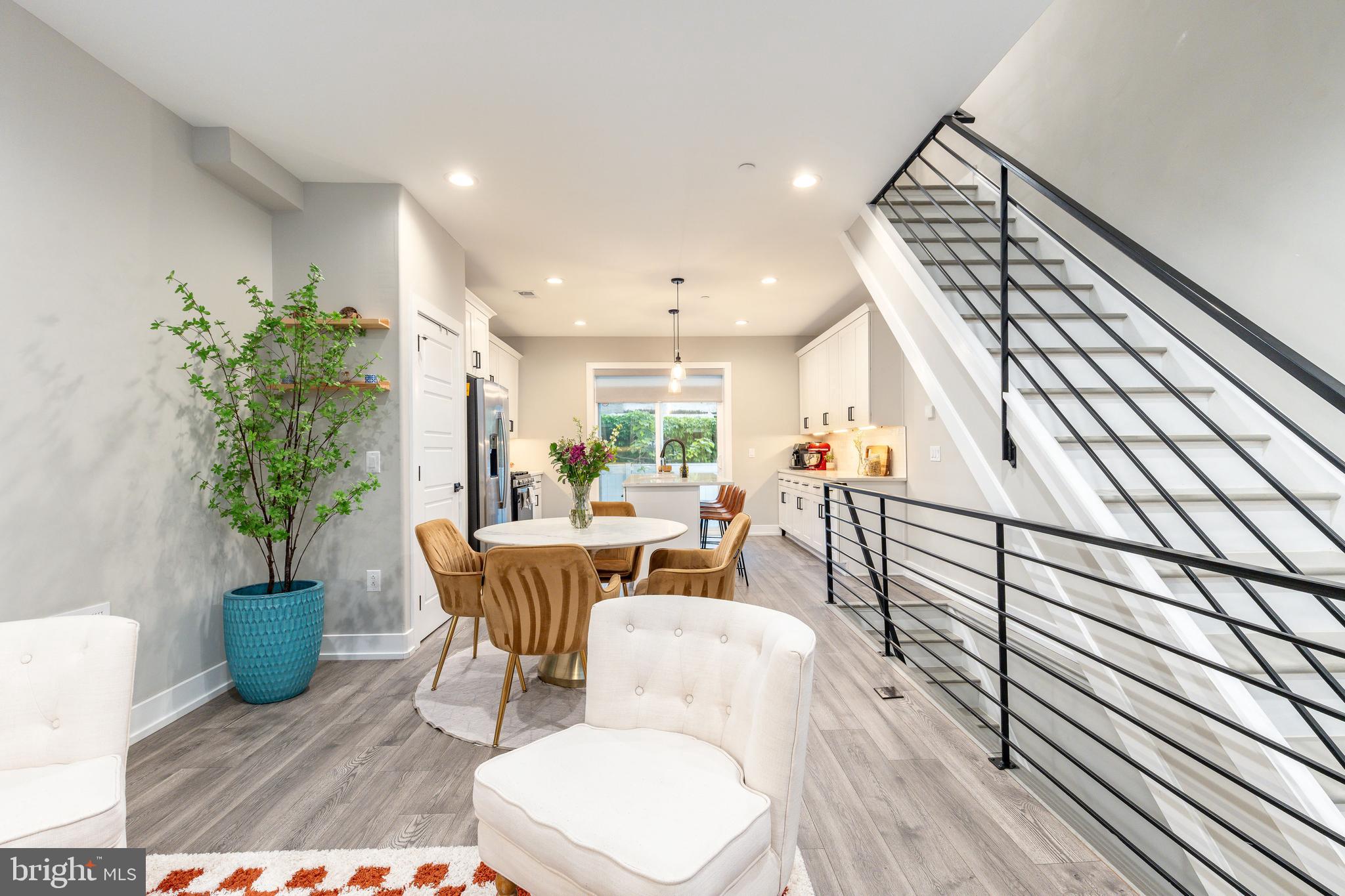 NORRIS SQUARE - Residential