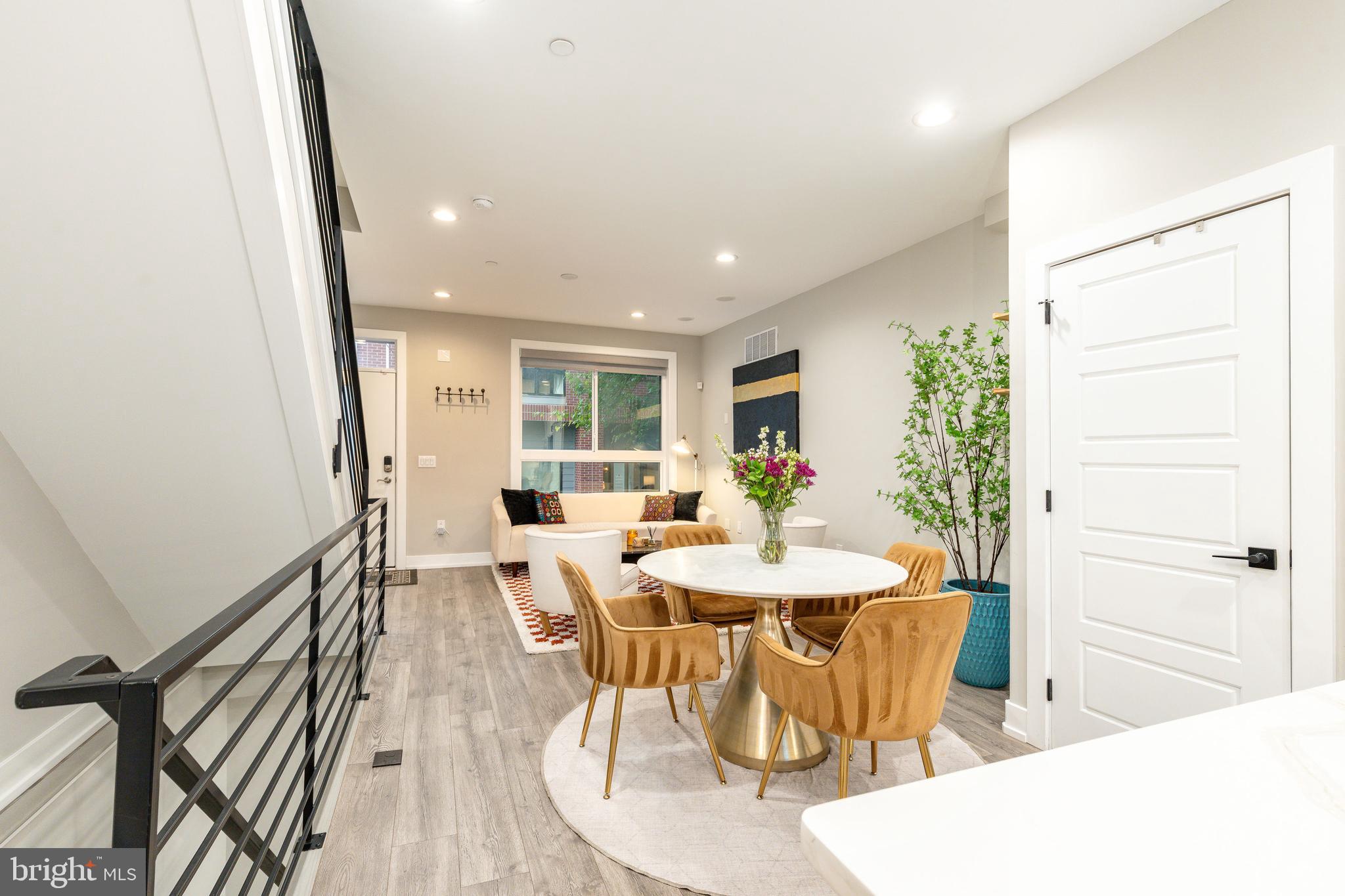 NORRIS SQUARE - Residential