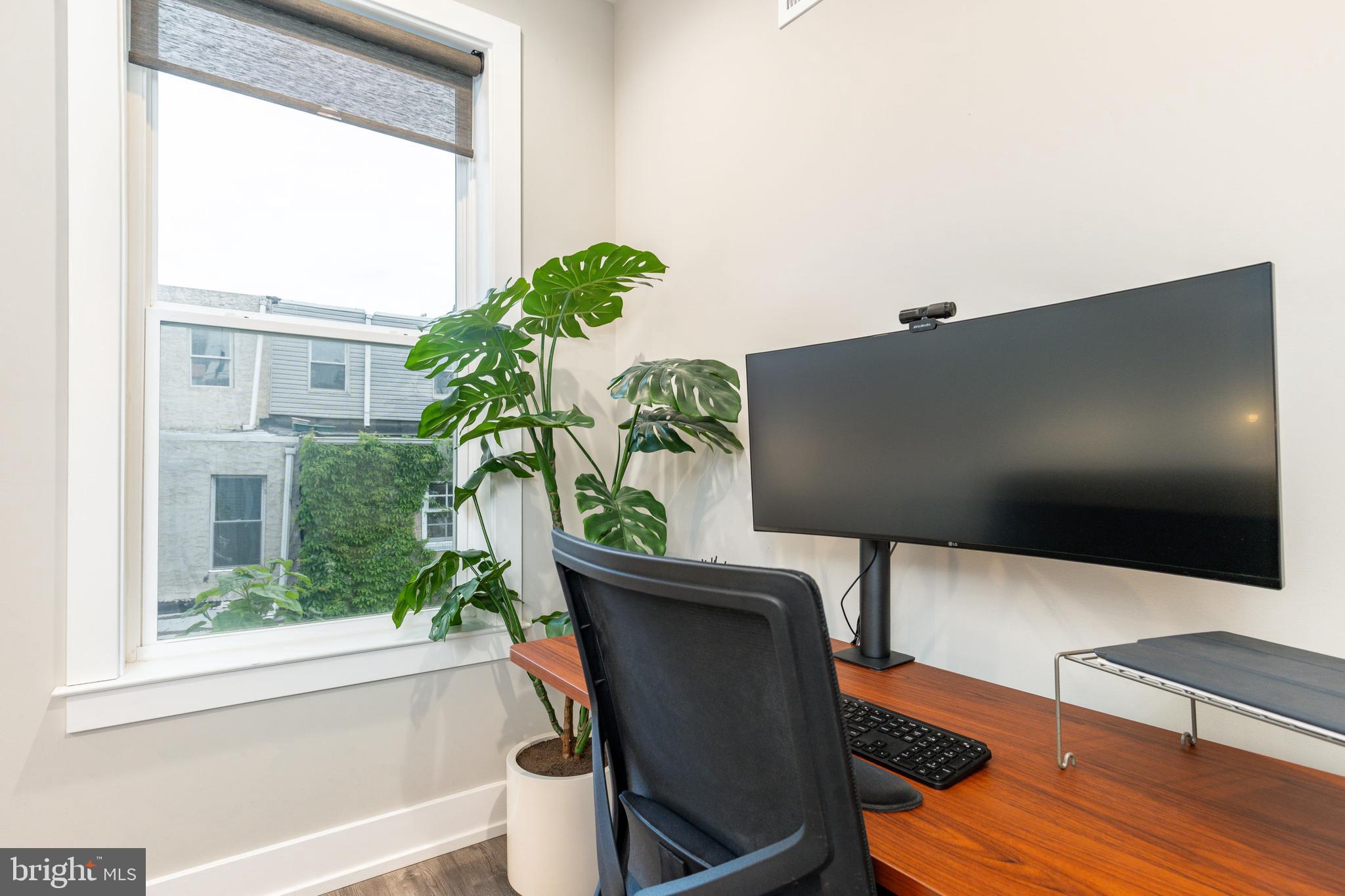 NORRIS SQUARE - Residential