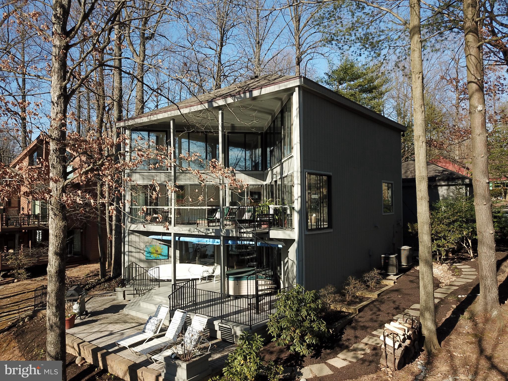 RESTON - Residential