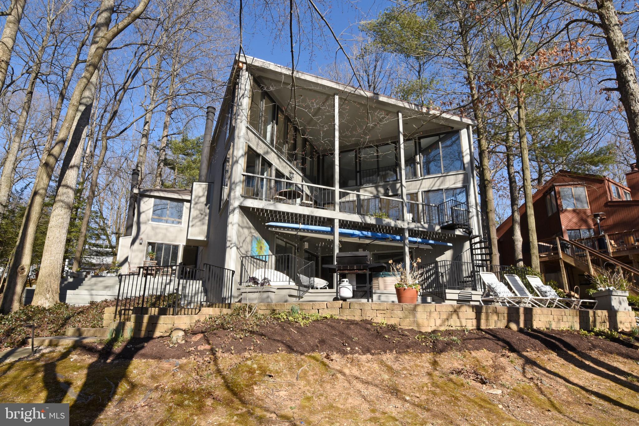 RESTON - Residential