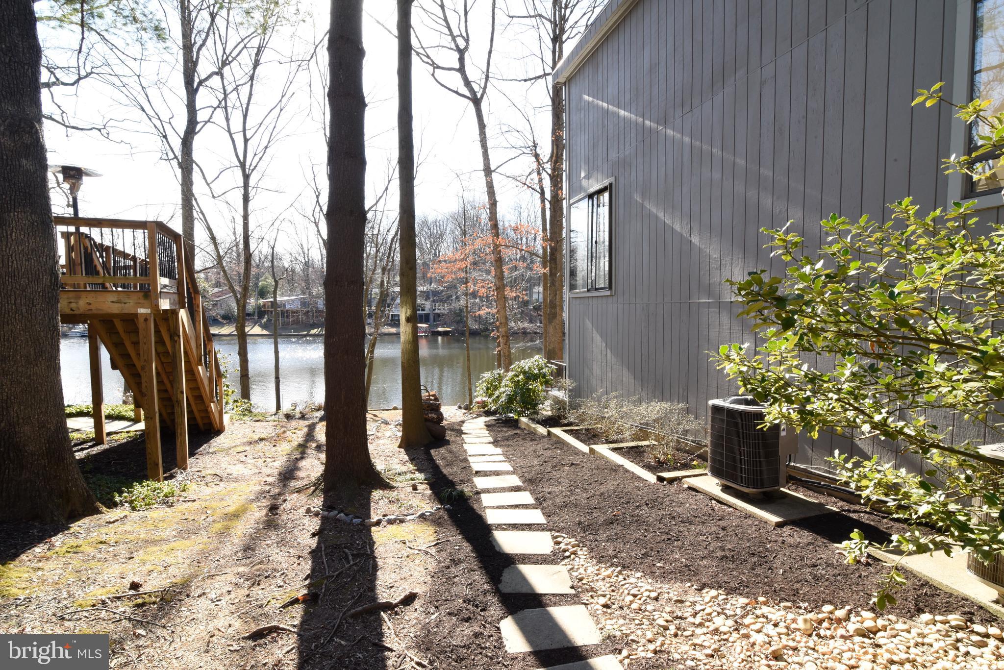 RESTON - Residential