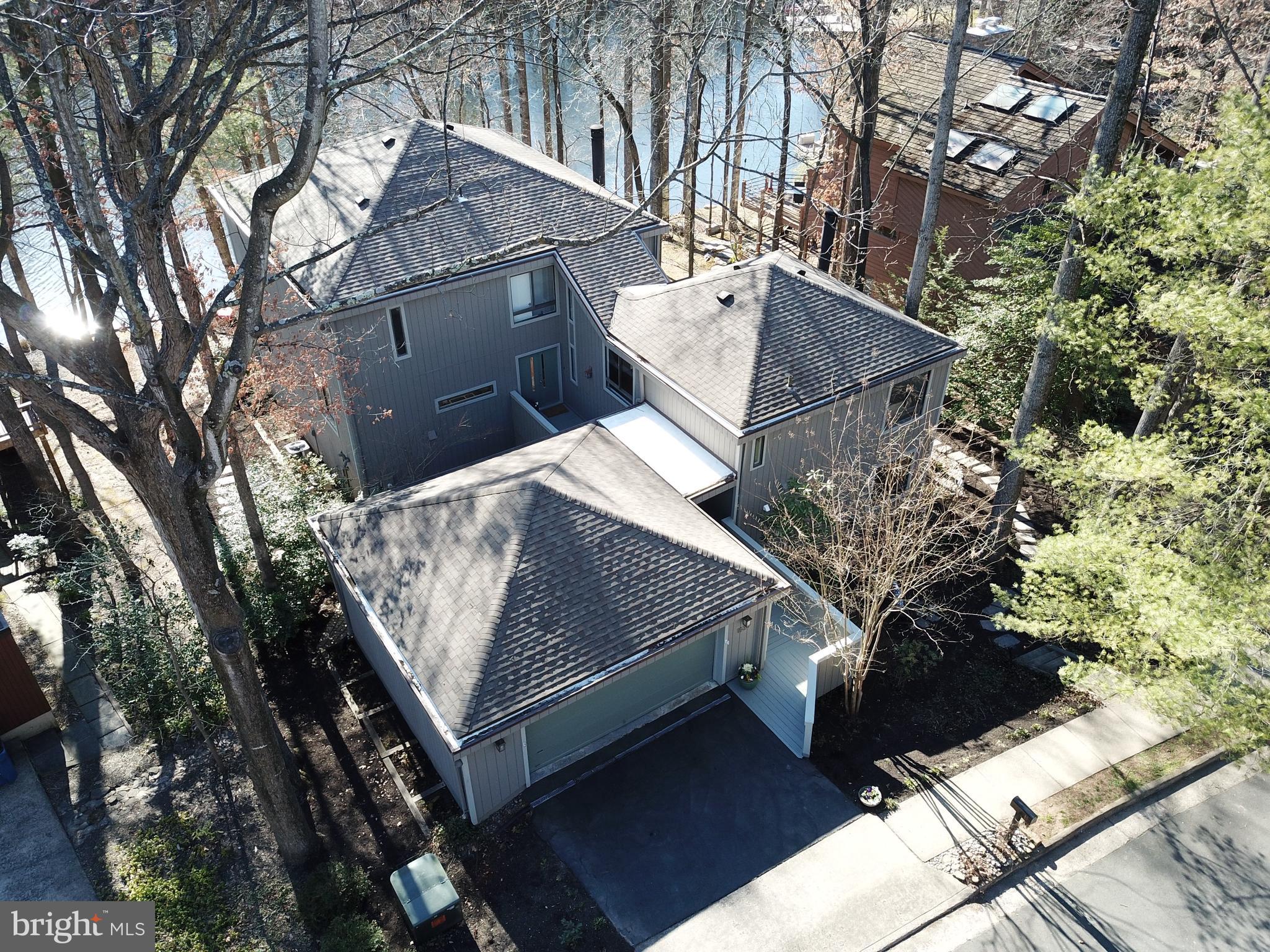 RESTON - Residential