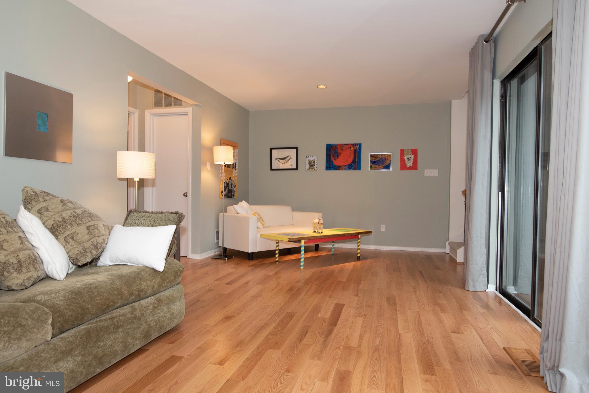 RESTON - Residential