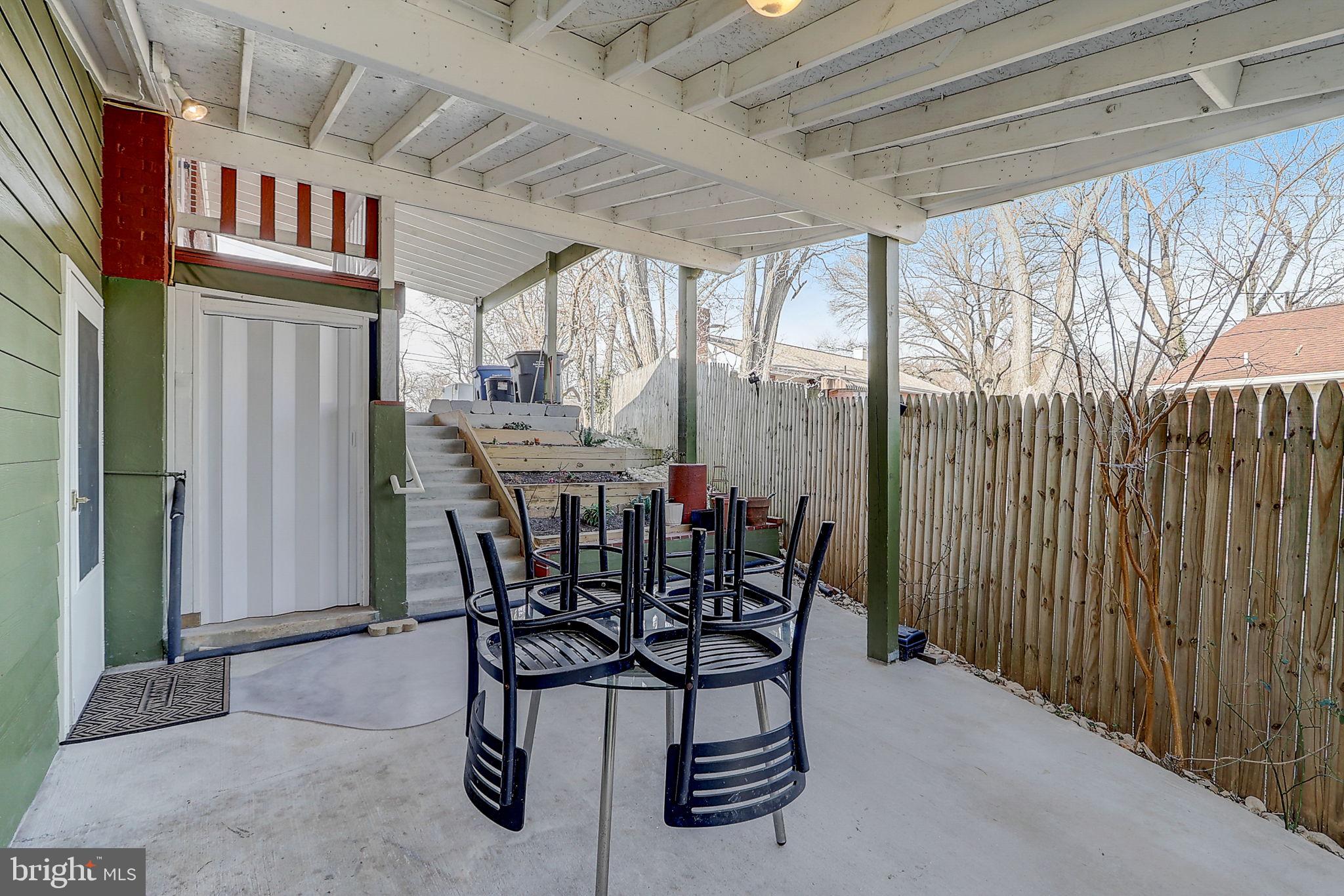 VIRGINIA HILLS - Residential