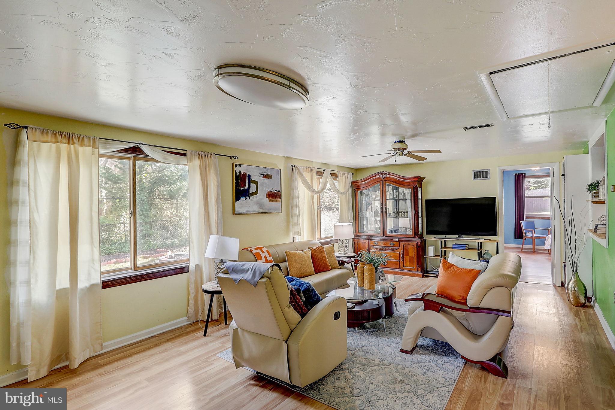 VIRGINIA HILLS - Residential
