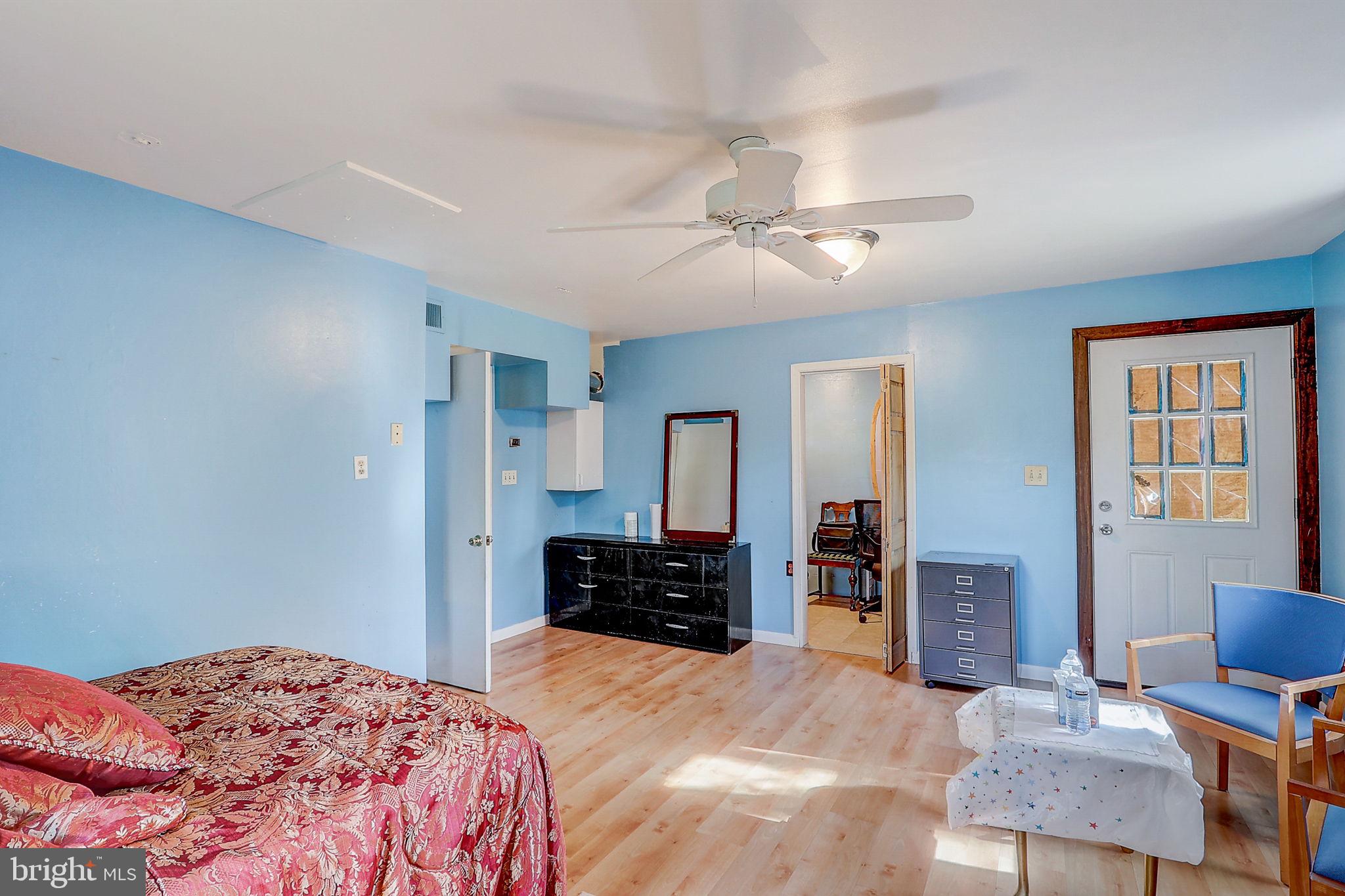 VIRGINIA HILLS - Residential