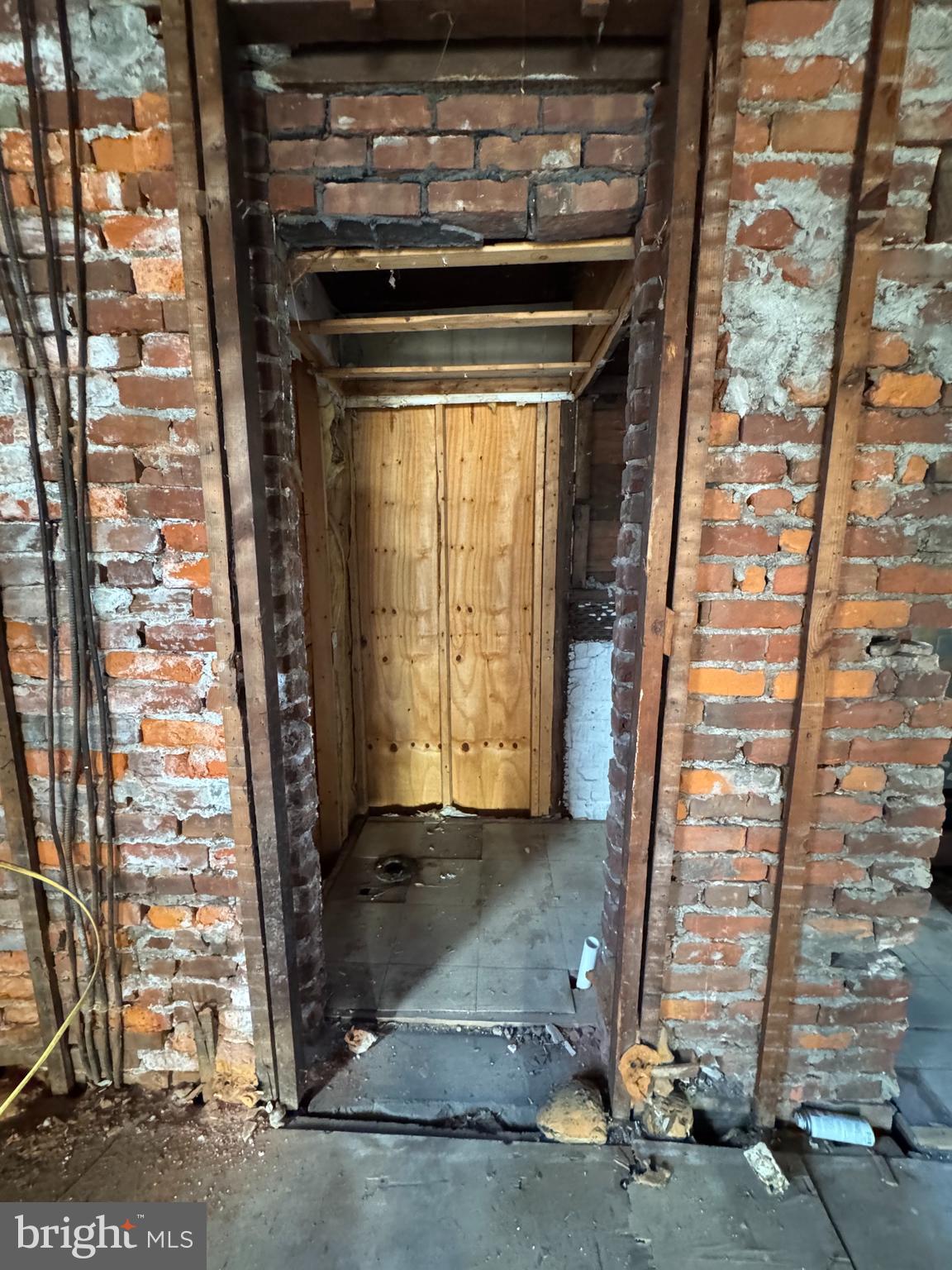 GERMANTOWN (EAST) - Residential