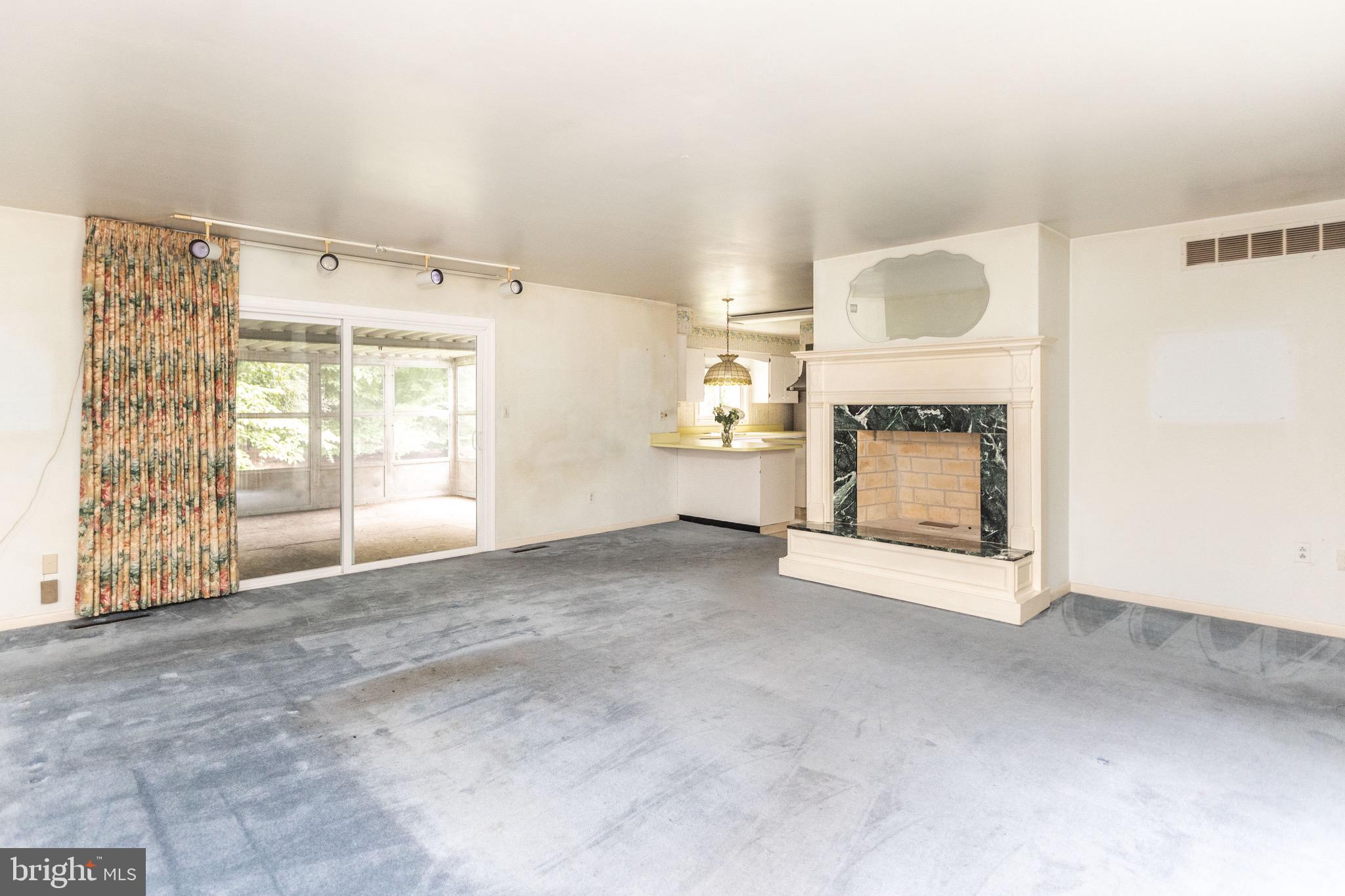 TOWSON - Residential