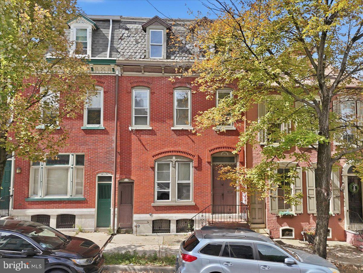 322 N 8TH STREET