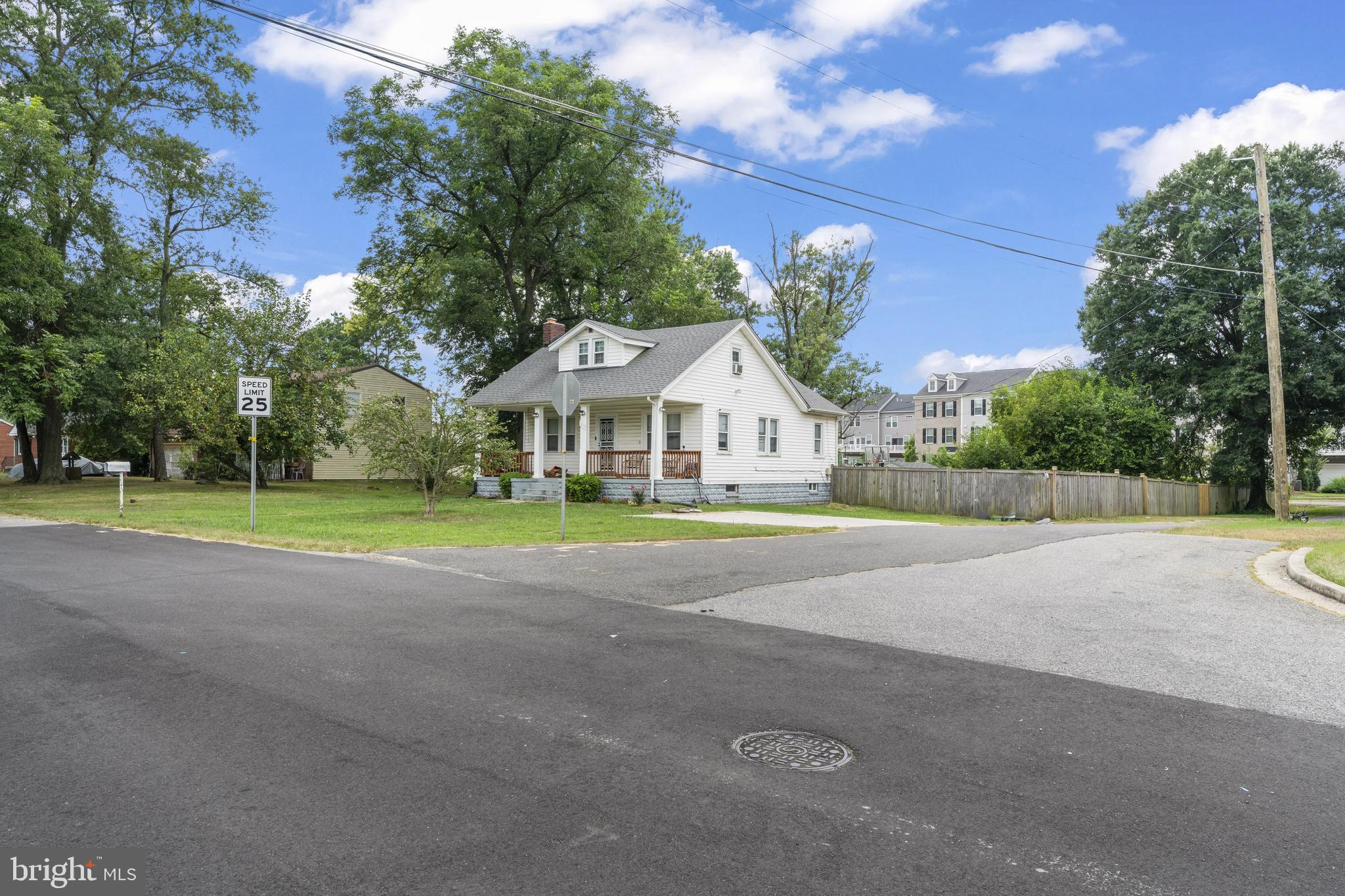 5815 ROBIN LANE