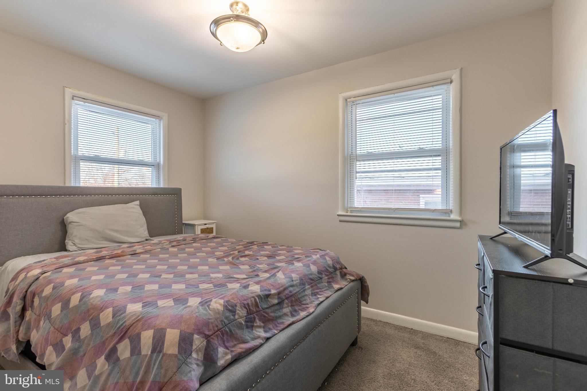 GLASSMANOR - Residential