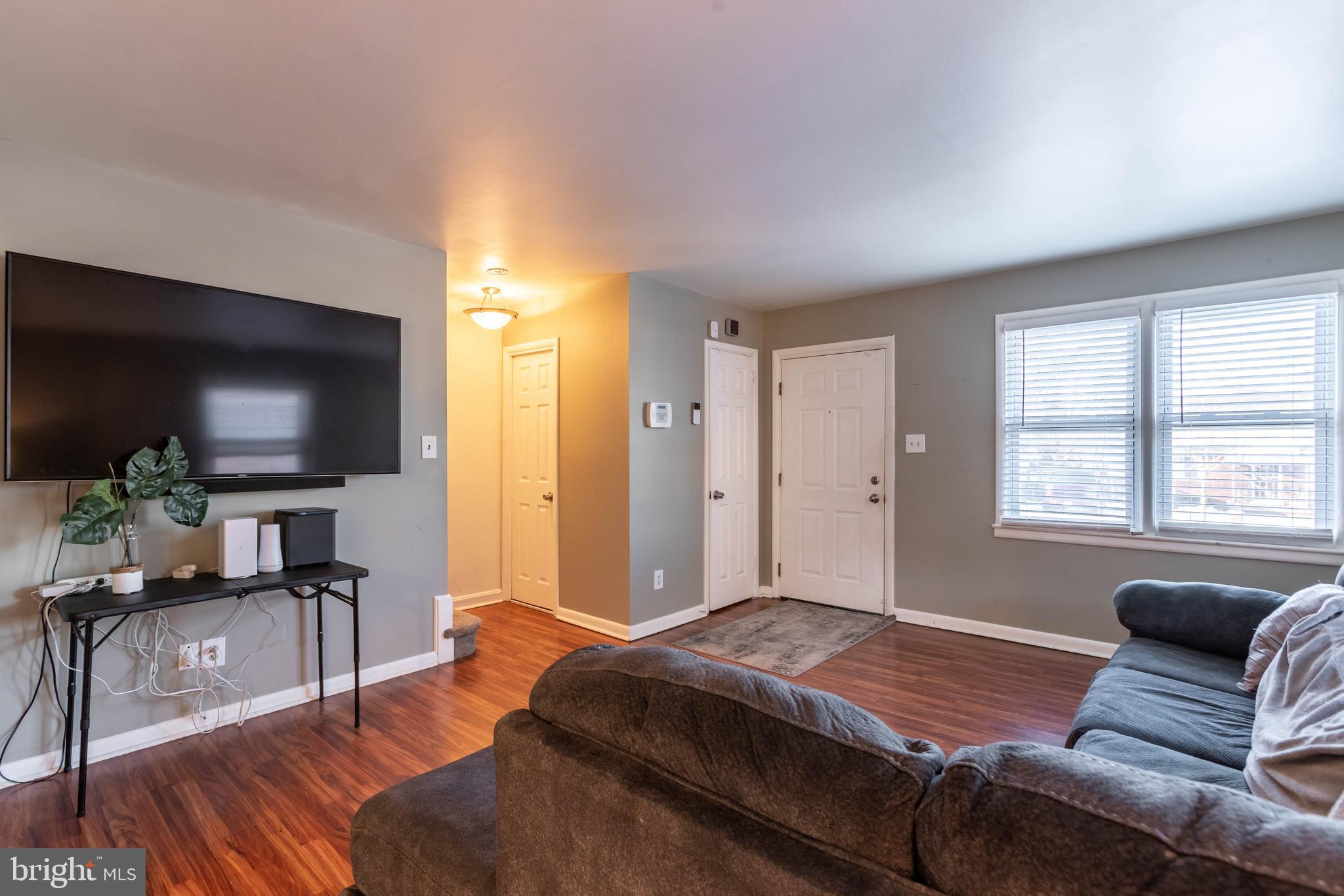 GLASSMANOR - Residential