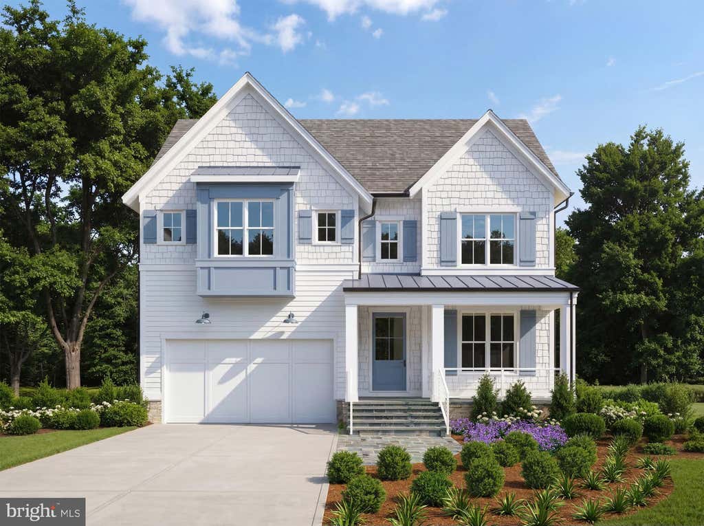 Photo of 5500 Glenwood Road, BETHESDA, MD 20817 (MLS # MDMC2243352)
