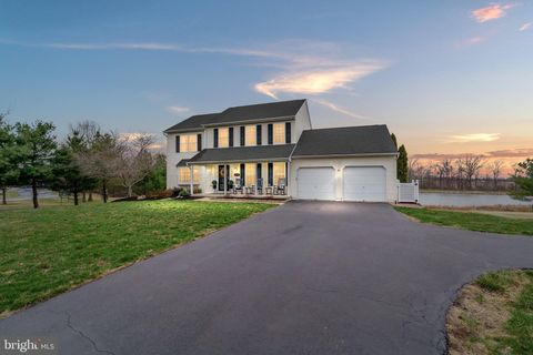 3204 DOVECOTE DRIVE QUAKERTOWN PA 18951