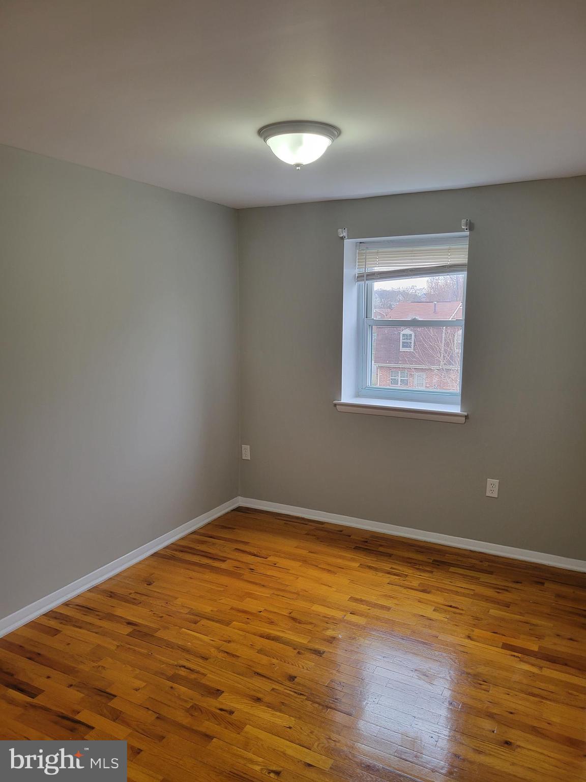 HAWTHORNE - Residential Lease