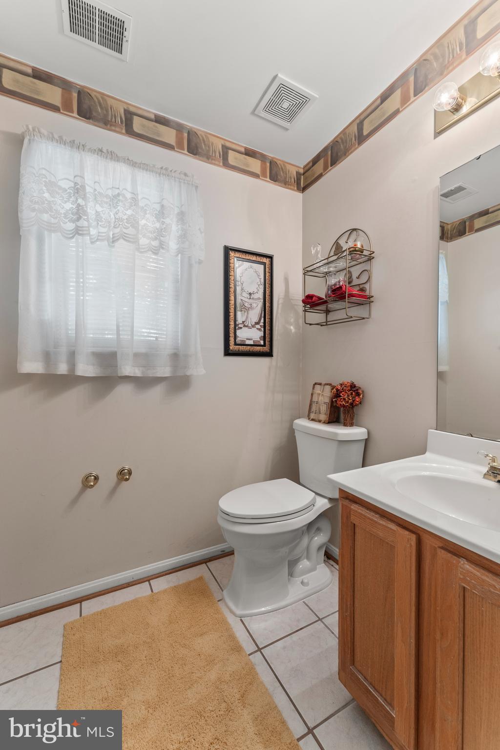 CHELTENHAM KNOLLS - Residential