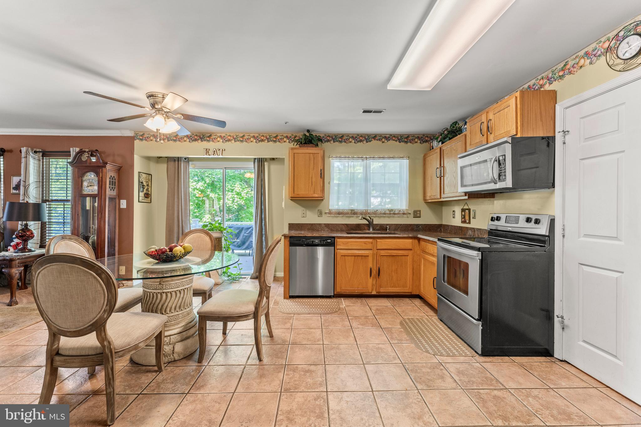 CHELTENHAM KNOLLS - Residential