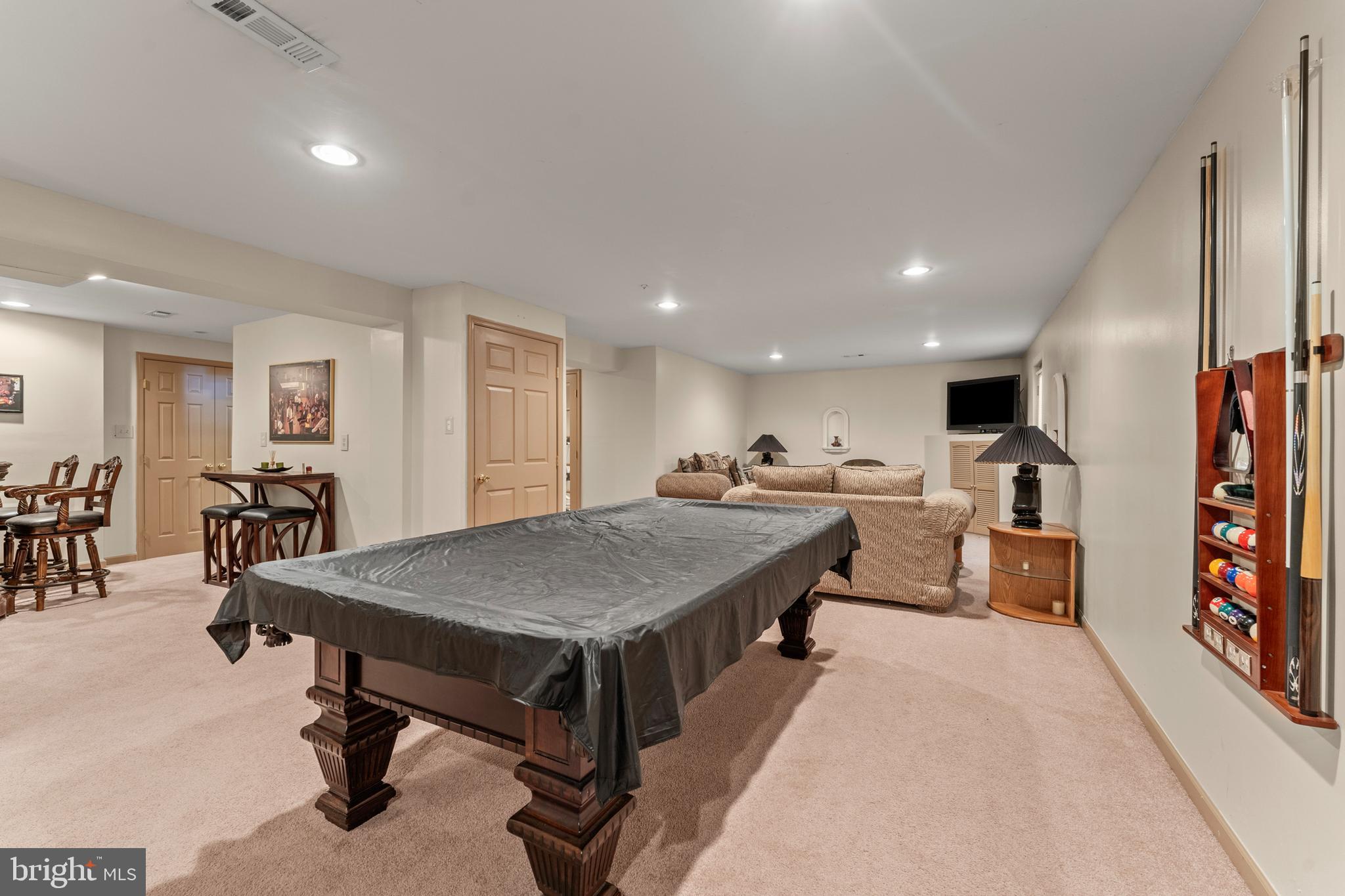 CHELTENHAM KNOLLS - Residential