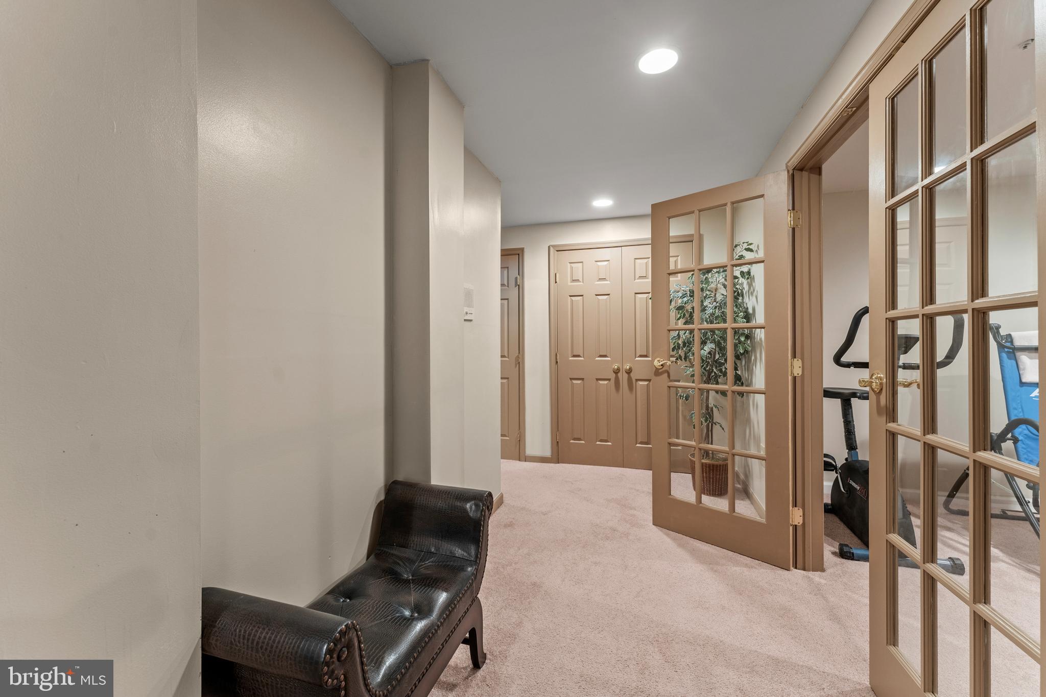 CHELTENHAM KNOLLS - Residential