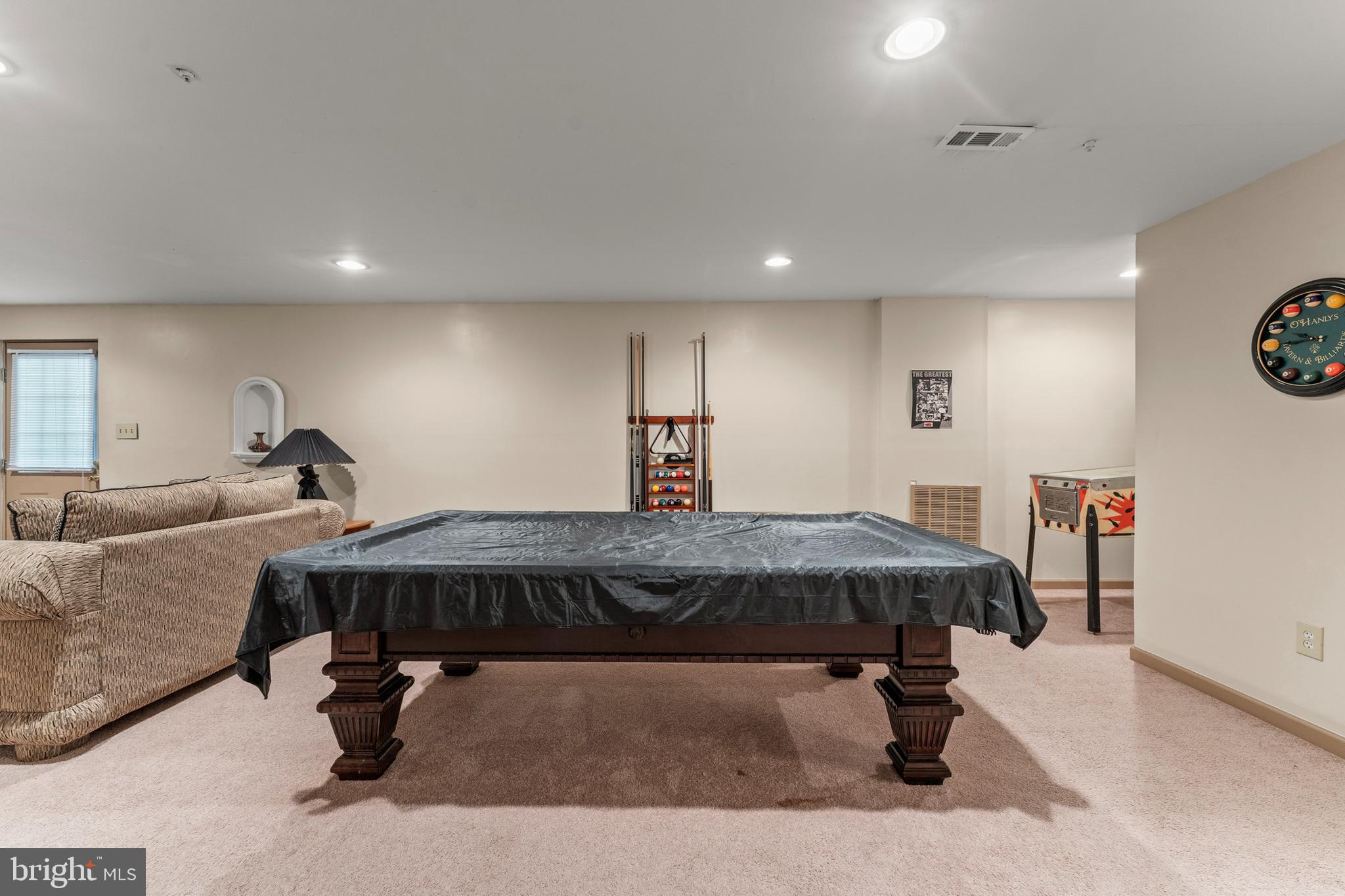 CHELTENHAM KNOLLS - Residential