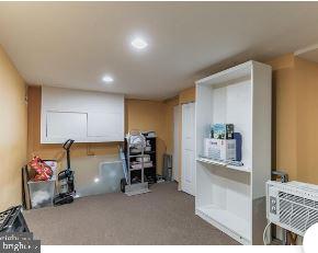 WHITMAN - Residential